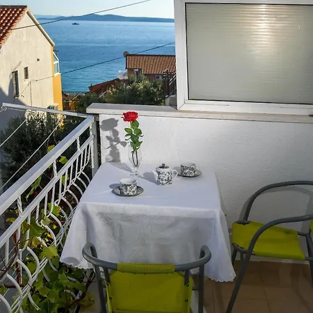 Apartamento With Parking Space Mavarstica, Ciovo - 25405 *
