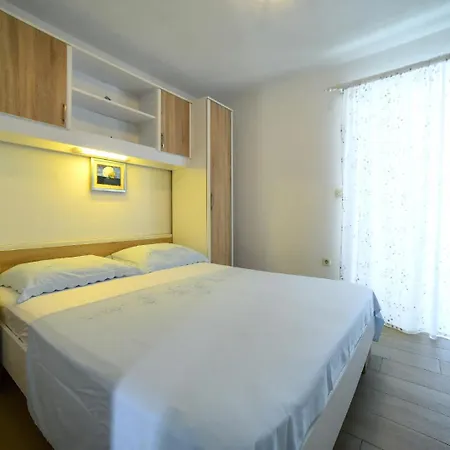 With Parking Space Mavarstica, Ciovo - 25405 Apartamento *