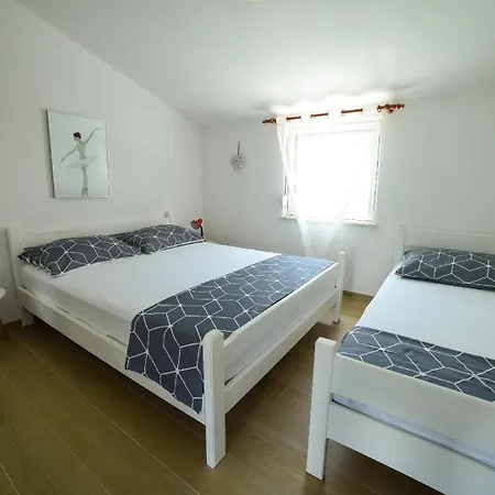 With Parking Space Mavarstica, Ciovo - 25405 * Trogir