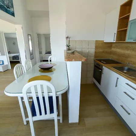 Apartamento With Parking Space Mavarstica, Ciovo - 25405 *