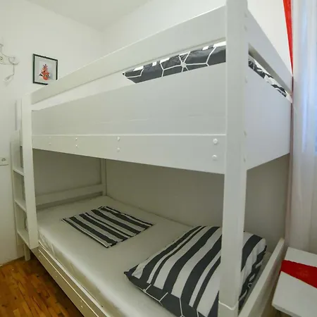 With Parking Space Mavarstica, Ciovo - 25405 Apartamento *